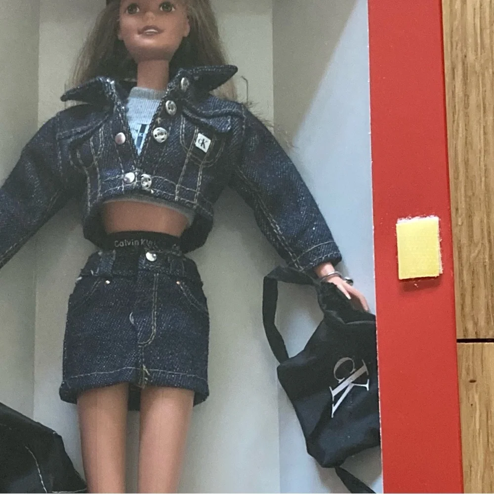 NWT BARBIE Calvin Klein Jeans Bloomingdales BARBIE doll #16211  1996